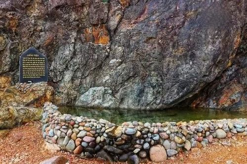 Thực hư truyền thuyết bí ẩn về Giếng Tiên ở Gia Lai