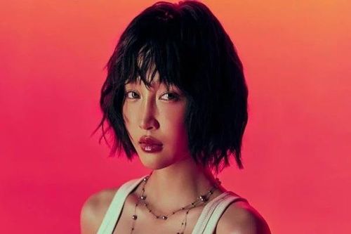 Từ vụ Juky San tắm tại Giếng Tiên, tự do cá nhân đến đâu là đủ?