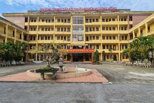 Phú Thọ: Tiếp nhận toàn bộ CB, GV trường Trung cấp Sông Hồng sau sáp nhập