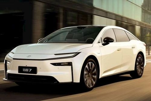Xe điện Toyota bZ7 ghi nhận 3.100 đơn đặt hàng chỉ sau một giờ mở bán