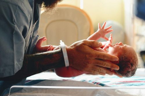 Hóa chất trong nhựa có thể liên quan gần 2 triệu ca sinh non toàn cầu