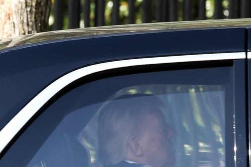 Tổng thống Mỹ Donald Trump xuất hiện tại Tòa án Tối cao