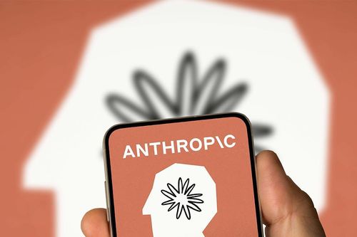 Rò rỉ mã nguồn Claude Code, cú vấp của Anthropic trong cuộc đua AI