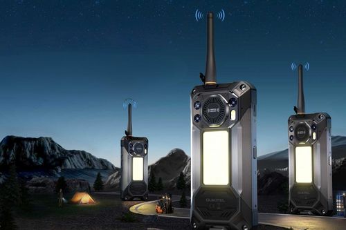 Smartphone Trung Quốc nồi đồng cối đá, pin 20.000 mAh tích hợp liên lạc vệ tinh