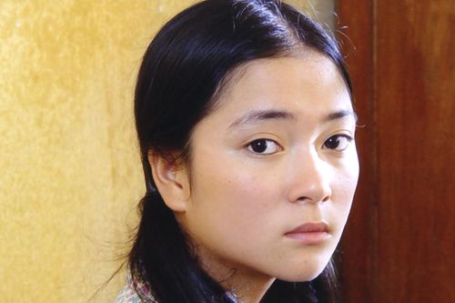 Phim hoa hậu Nguyễn Thị Huyền đóng năm 18 tuổi công chiếu trở lại