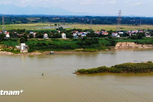 Nguồn nước toàn cầu đối mặt kỷ nguyên 'mưa cực đoan'