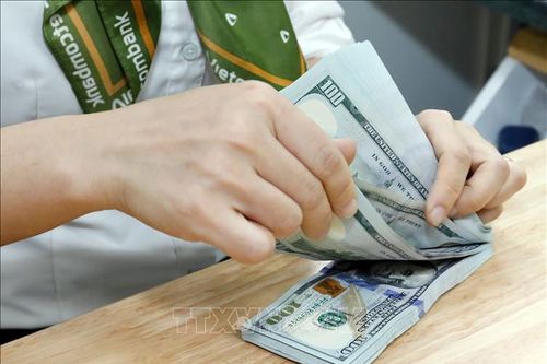 Tỷ giá hôm nay 1/4: Đồng USD và NDT cùng nhích tăng