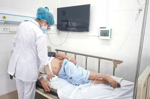 Lo zona 'đánh gục', 78% người có bệnh mạn tính vẫn không hỏi bác sĩ