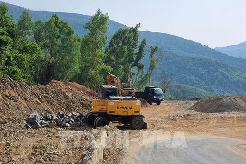 Mặt bằng đã có, dự án giao thông vẫn ì ạch