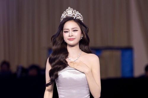 Á hậu Đào Thị Hiền nói gì về Phương Oanh vừa đăng quang Miss World Vietnam?
