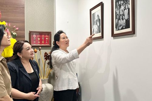 Chủ tịch Hội LHPN Việt Nam Lê Thị Thủy tri ân những người đặt nền móng và giữ lửa phong trào phụ nữ