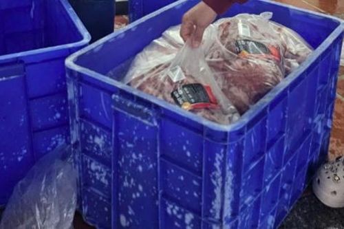 Các trường học quản lý chặt an toàn bữa ăn bán trú