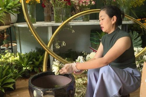 Phân loại rác từ cửa tiệm nhỏ