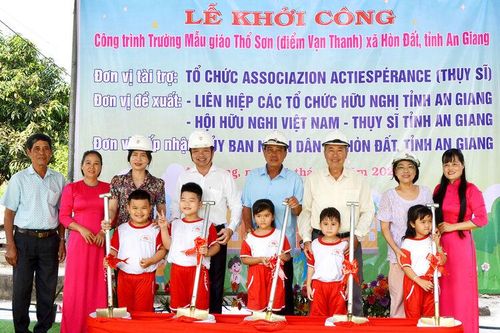 Khởi công xây dựng mới 2 phòng học tại Trường Mẫu giáo Thổ Sơn (điểm Vạn Thanh) xã Hòn Đất