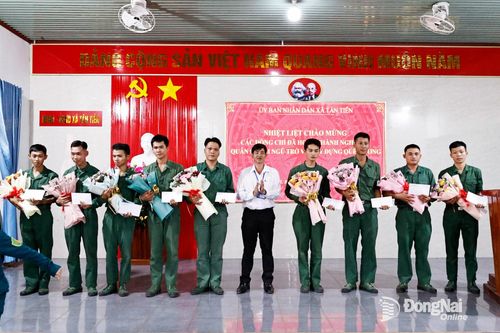 Tuyên truyền về đào tạo nghề, hỗ trợ việc làm cho hạ sĩ quan, chiến sĩ hoàn thành nghĩa vụ xuất ngũ