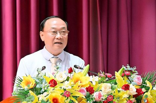 Thông báo nhanh kết quả Hội nghị lần thứ hai Ban Chấp hành Trung ương Đảng khóa XIV