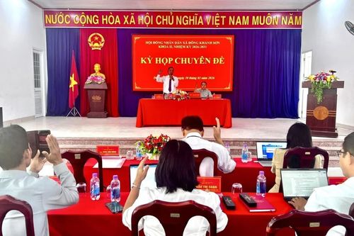 Kỳ họp chuyên đề HĐND xã Đông Khánh Sơn khóa II, nhiệm kỳ 2026 - 2031