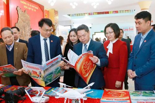 Hợp nhất để vươn tầm