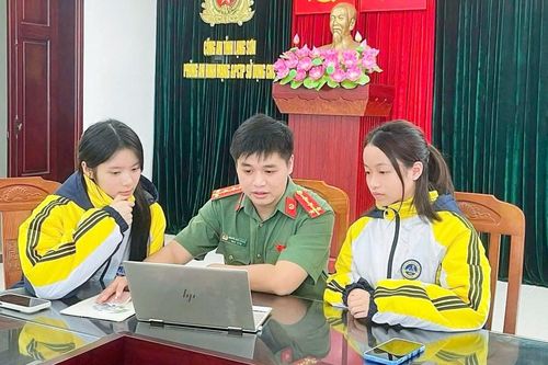 An toàn trên không gian số