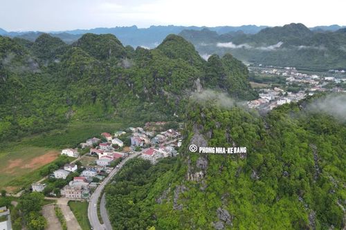 Những làng du lịch trên 'tọa độ lửa'