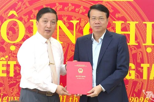 Đồng chí Nguyễn Thế Hoàn được bổ nhiệm Trưởng Ban Quản lý các khu công nghiệp tỉnh Thái Nguyên