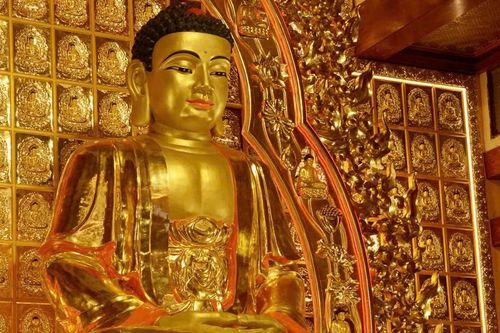 Chư Tăng TP.HCM thực hiện Bố-tát thính giới chung tại Việt Nam Quốc Tự