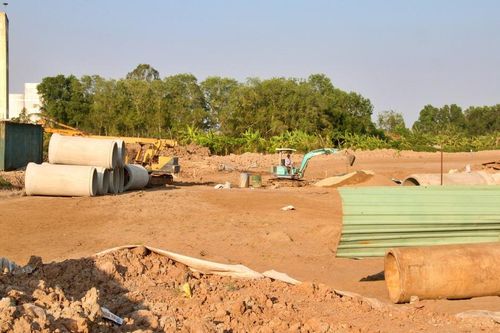 Vướng mặt bằng và khan hiếm vật liệu làm ảnh hưởng tiến độ nhiều dự án ở Cà Mau