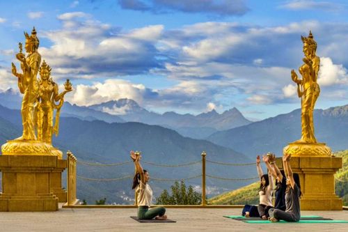 'Liệu pháp chữa lành Himalaya' hút khách du lịch đến Bhutan