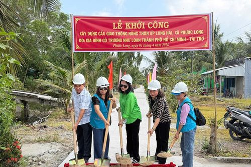 Khởi công cầu nông thôn chào mừng thành công của cuộc bầu cử