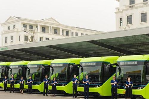 Hà Nội đưa vào vận hành 10 tuyến xe buýt điện