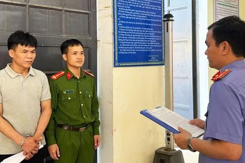 Vây bắt 'trùm' ma túy trốn chạy 6 ngày trong rừng sâu