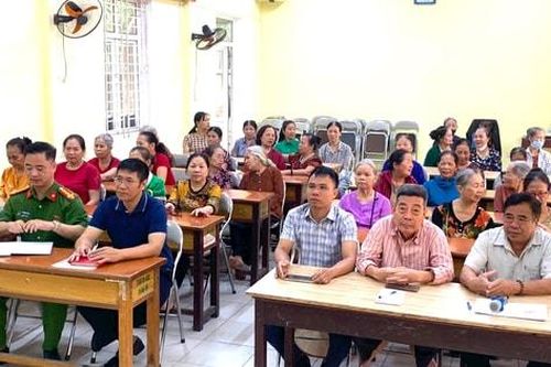 Xã Nam Phù: Nâng cao ý thức giao thông cho hội viên nông dân