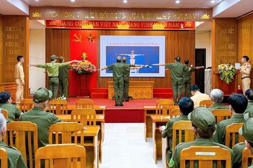 Thanh Liệt: Nâng cao kỹ năng điều khiển, phân luồng giao thông cho lực lượng an ninh cơ sở