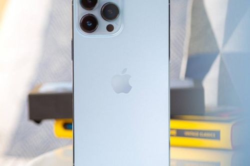 Giá iPhone Pro Max cũ chỉ từ 9 triệu đồng xịn chẳng kém iPhone 17 Pro Max khuấy đảo thị trường