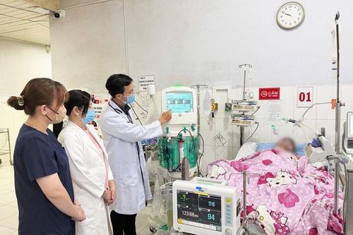Lần đầu triển khai lọc máu liên tục cứu sống bệnh nhân nguy kịch tại Phú Quốc