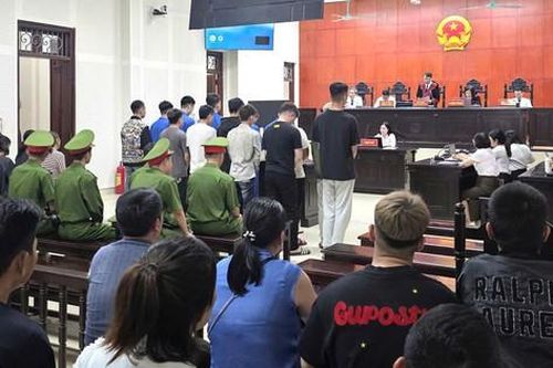 Nhóm 'báo thủ' coi thường pháp luật và bản án cho sự ngông cuồng