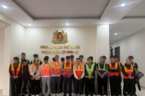 Khởi tố 26 đối tượng liên quan đến kinh doanh bóng cười tại Sành Lounge