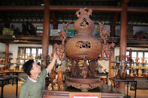 Người đưa mộc Kim Bồng ra thế giới