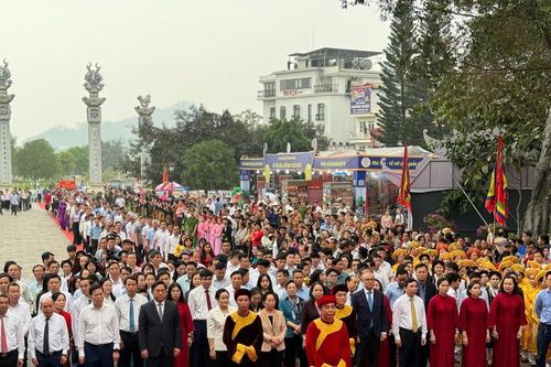 Khai hội Tây Thiên, nơi Phật giáo và Tín ngưỡng thờ Mẫu hòa quyện