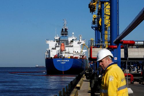 Nga cấm xuất khẩu xăng đến hết tháng 7