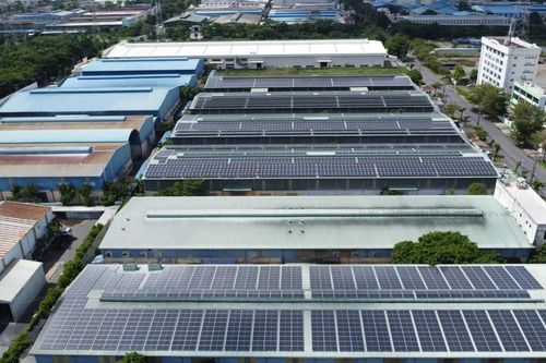 Tăng cường thực thi tiết kiệm điện và phát triển điện mặt trời mái nhà