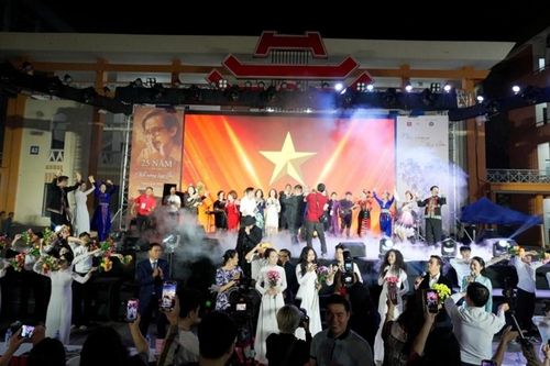 Đêm nhạc kỷ niệm 25 năm ngày mất của cố nhạc sĩ Trịnh Công Sơn: Hành trình kết nối đặc biệt