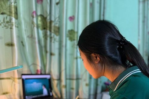 'Ma trận' luyện thi online: Cam kết 'đỗ 100%', ai kiểm chứng chất lượng?