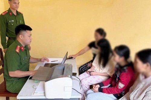 Tuyên Quang: Ngăn chặn kịp thời 2 thiếu nữ 14 tuổi đi tìm 'việc nhẹ, lương cao'