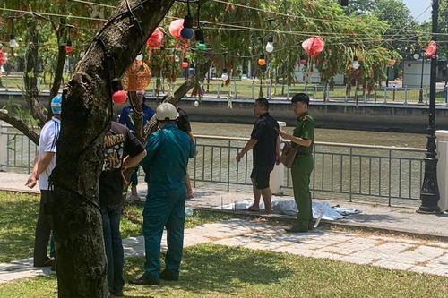 Phát hiện thi thể người đàn ông trên sông ở TPHCM
