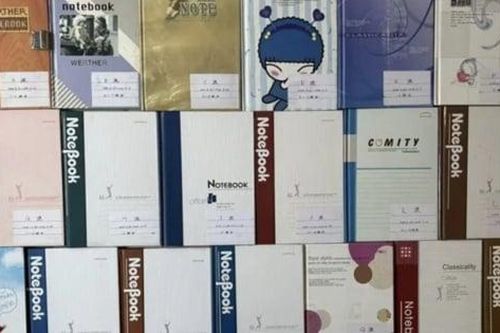 Người cha đơn thân 20 năm viết kín 19 cuốn nhật ký cho con gái