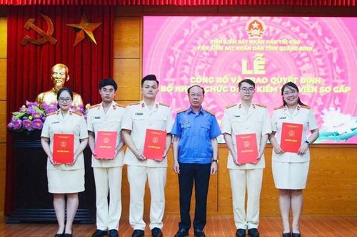 VKSND tỉnh Quảng Ninh tổ chức Lễ công bố và trao Quyết định bổ nhiệm chức danh Kiểm sát viên sơ cấp năm 2026