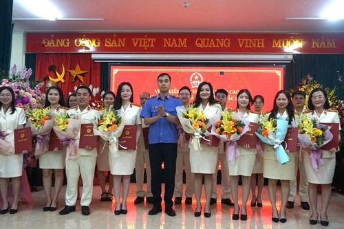 VKSND tỉnh Bắc Ninh trao Quyết định bổ nhiệm chức danh Kiểm sát viên sơ cấp
