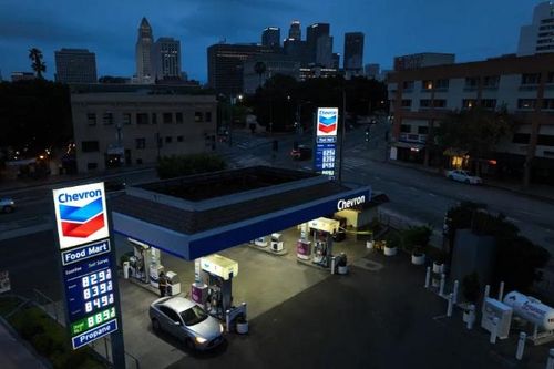 Chevron bác bỏ cáo buộc thao túng giá xăng