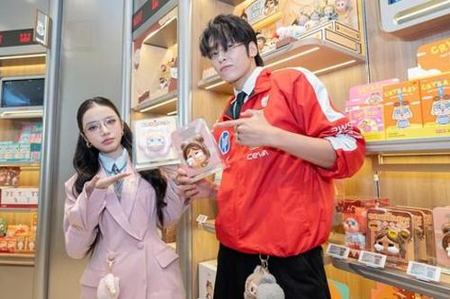 Chàng trai 1,92m vụt sáng sau phim 450 tỷ: Từ người mẫu tay ngang thành gương mặt đắt show